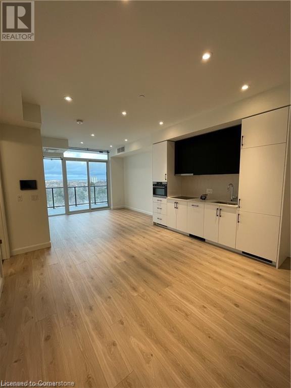 741 KING Street W Unit# 1003|Kitchener, Ontario N2G0E9