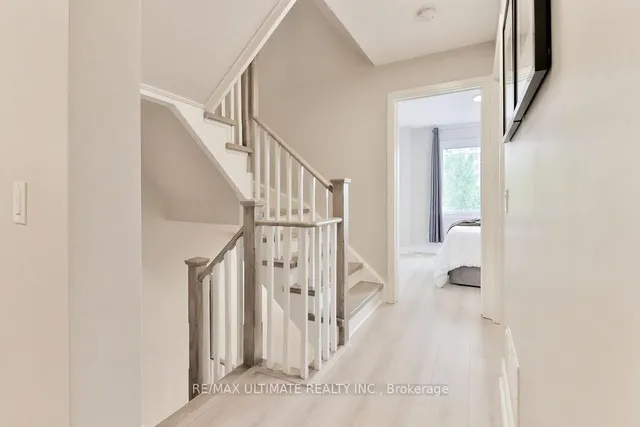 Additional image 13 of 330 Village Green Sq Unit TH 06