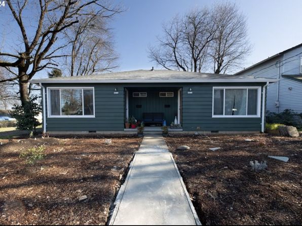 9832 N Clarendon Ave, Portland, OR 97203