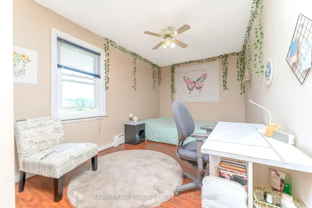 Additional image 12 of 338 5 Concession