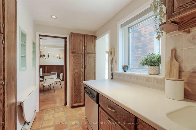 Additional image 13 of 51 Wendover Rd