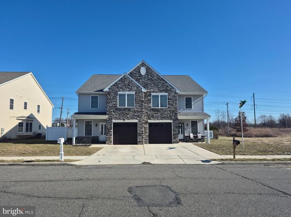 13491 Damar Dr, Philadelphia, PA 19116
