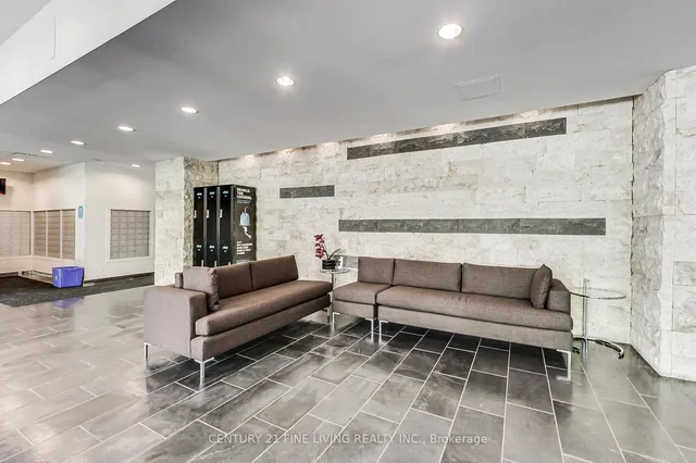 Additional image 25 of 55 East Liberty St Unit 1006