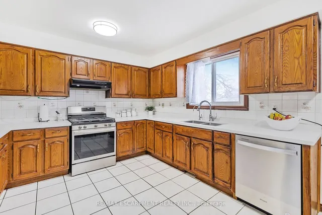 Additional image 12 of 739 Mud St