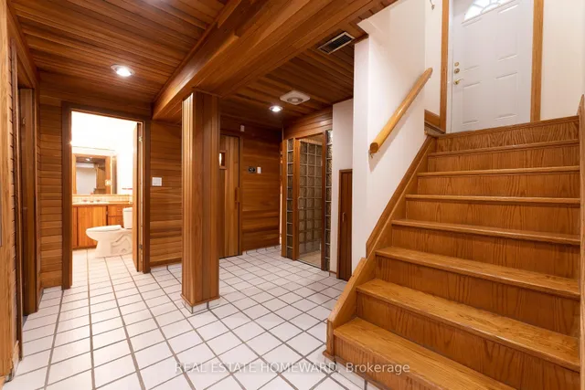 Additional image 28 of 416 Roehampton Ave