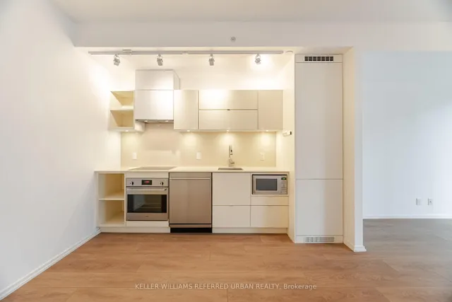 Additional image 4 of 125 Peter St Unit 1811