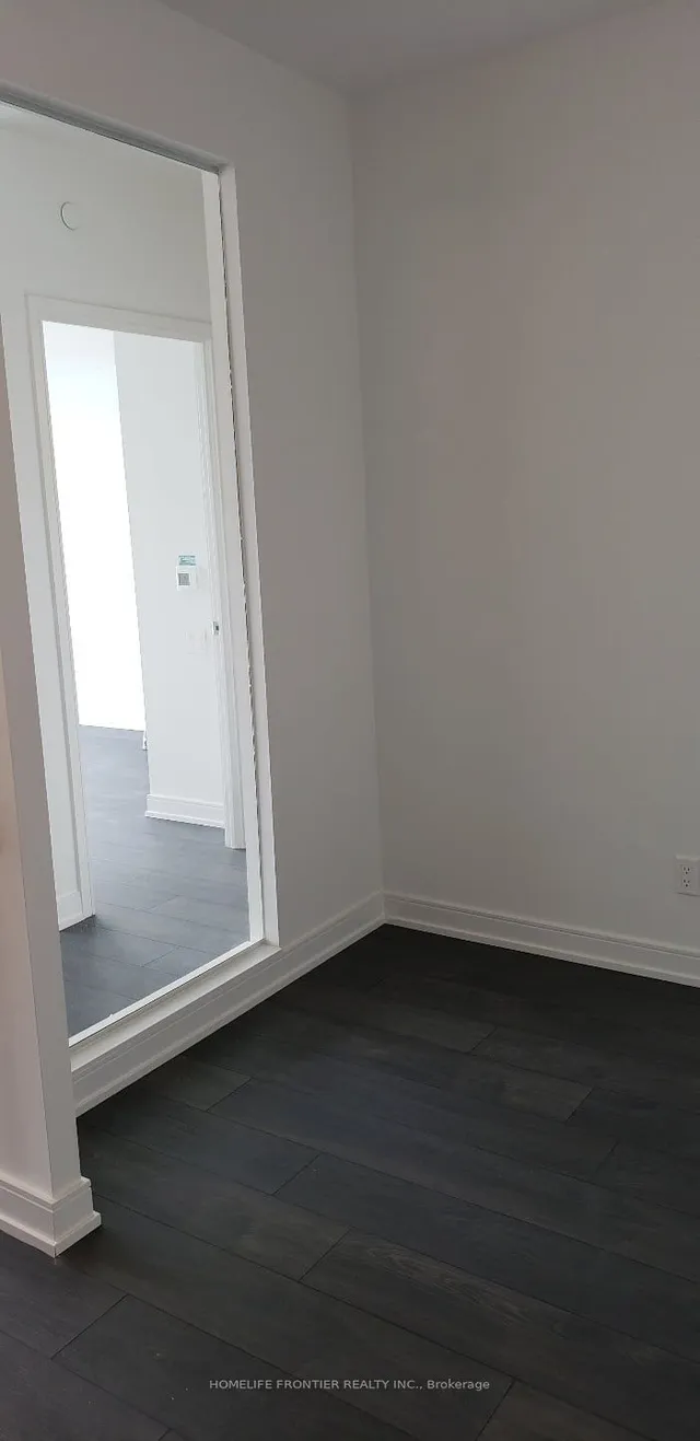 Additional image 8 of 3 Gloucester St Unit 2204