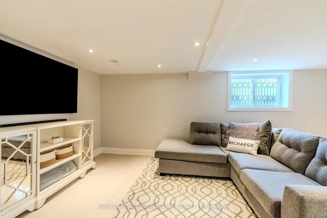 Additional image 34 of 33 Lockheed Blvd