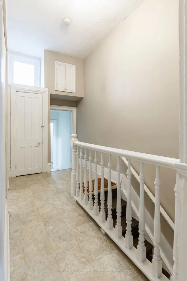 Additional image 19 of 70 Pearl St