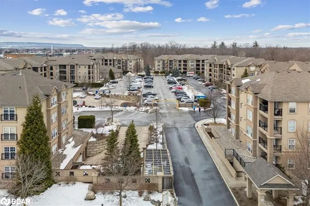 Additional image 21 of 2055 Appleby Line Line Unit 306