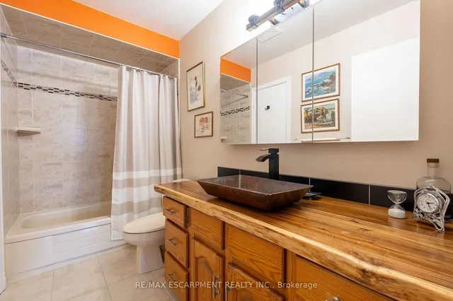 Additional image 23 of 9 Martingrove Dr