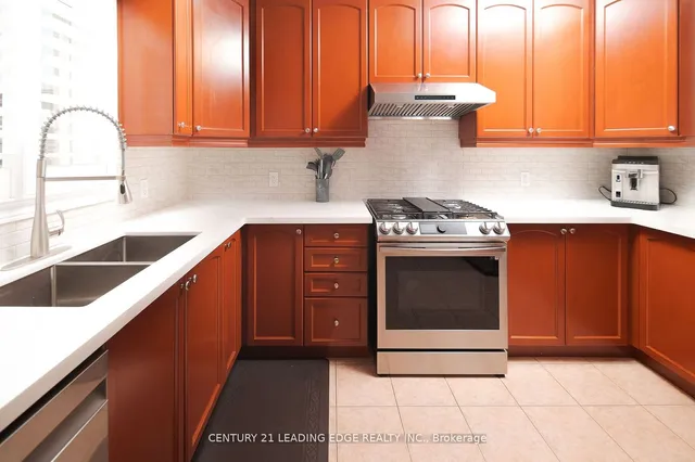 Additional image 10 of 60 Sundance Cres