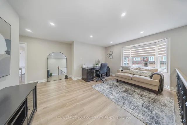 Additional image 16 of 15 Pika Tr