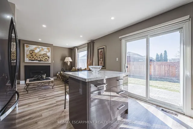 Additional image 13 of 103 Broughton Ave