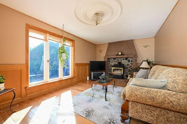 Additional image 24 of 53 Glover Rd