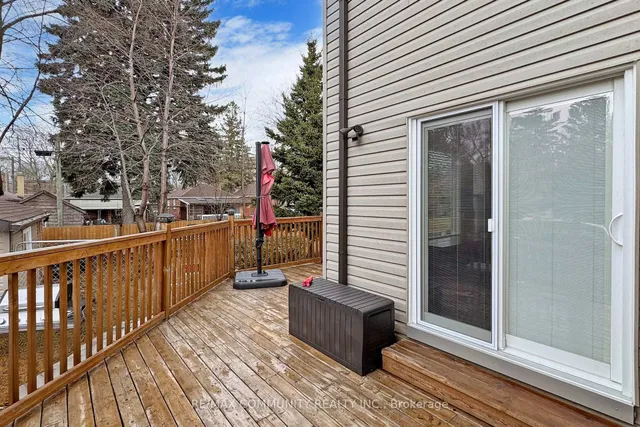 Additional image 24 of 142 Meighen Ave