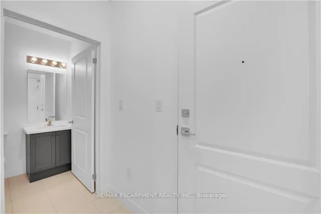 Additional image 19 of 460 Dundas St Unit 122