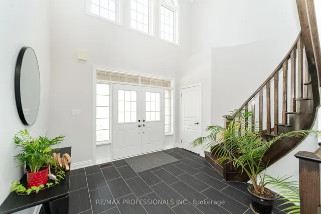 Additional image 12 of 35 Lampman Cres