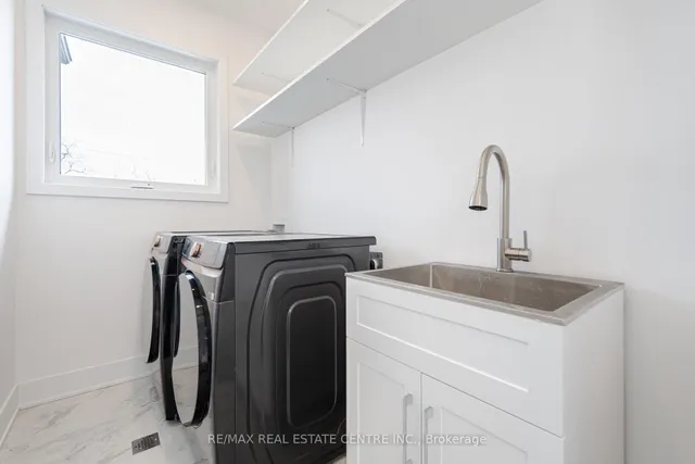 Additional image 34 of 404 Melrose St