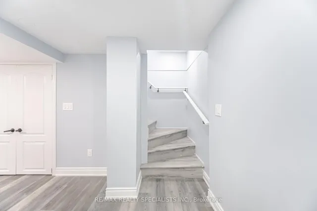 Additional image 30 of 13 Caledon Cres