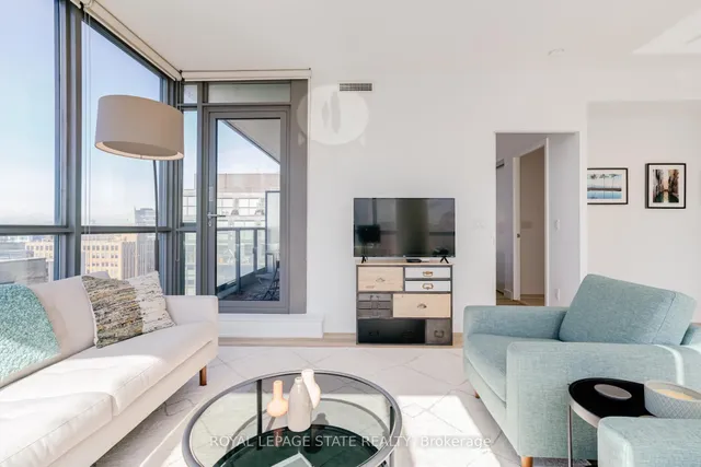 Additional image 26 of 8 Charlotte St Unit 1407