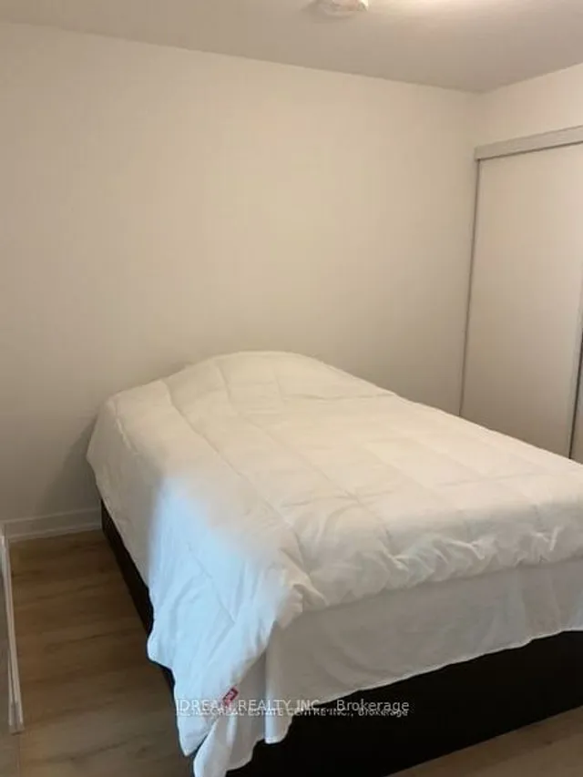 Additional image 9 of 1195 The Queensway N/A Unit 102