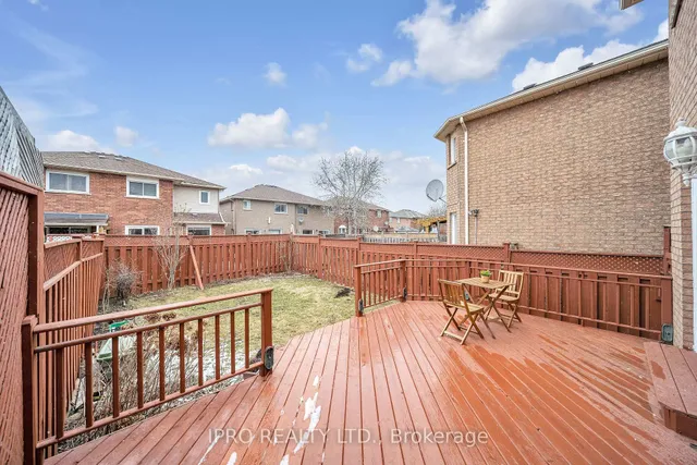 Additional image 42 of 18 Tessler Cres