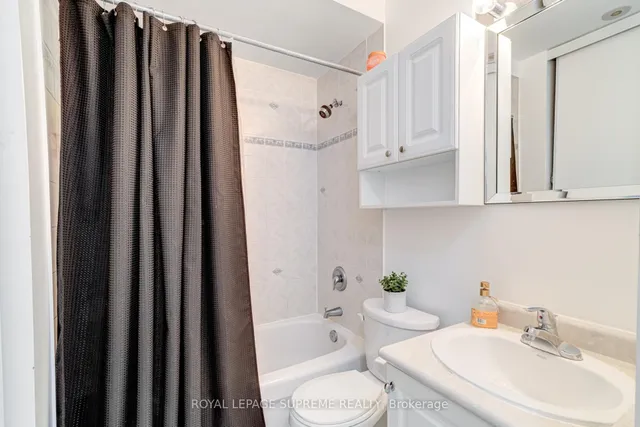 Additional image 28 of 184 Wiltshire Ave