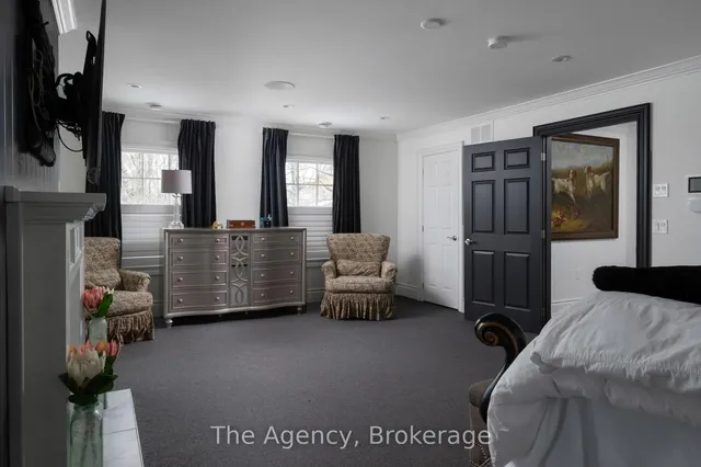 Additional image 25 of 347 EAST HART Cres