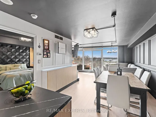 Additional image 10 of 550 Queens Quay Unit 412