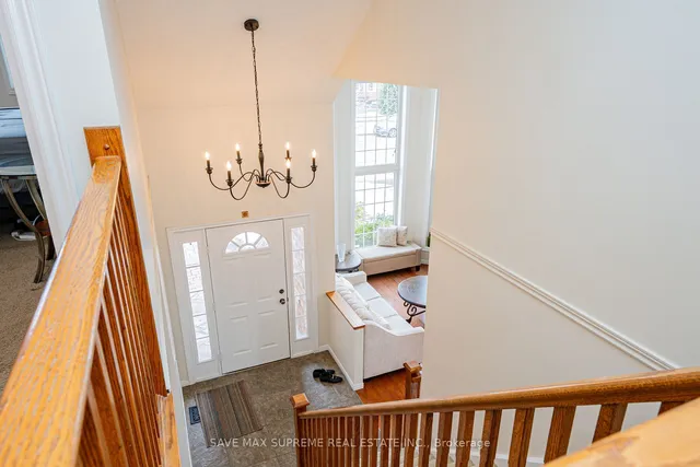 Additional image 19 of 39 Wagon St