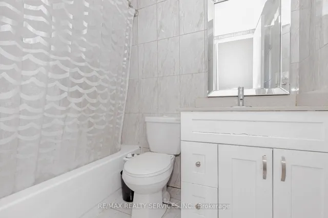 Additional image 37 of 18 Knightsbridge Rd Unit 304