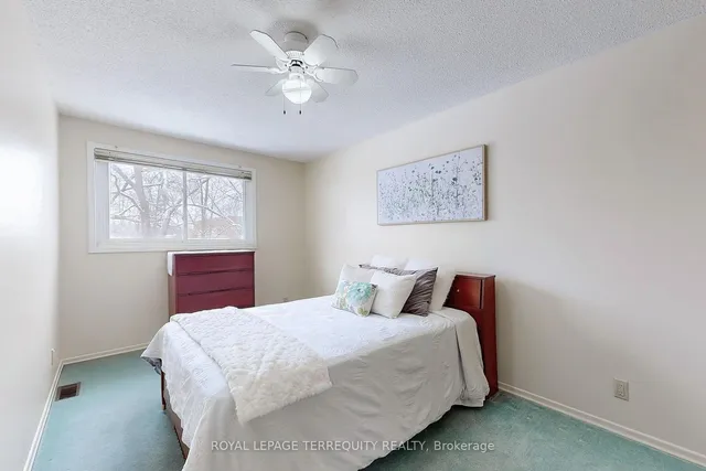 Additional image 14 of 16 Bond St Unit G