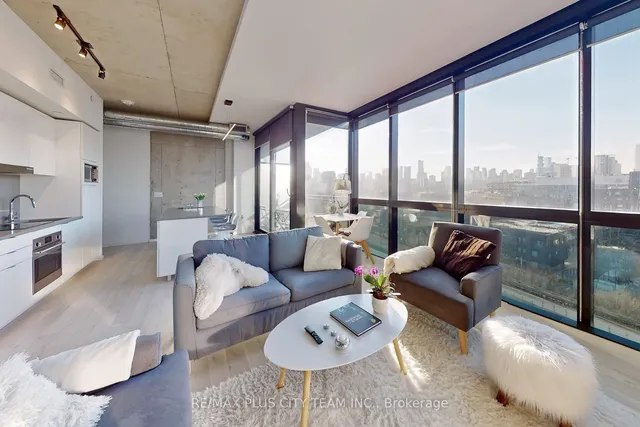 Additional image 3 of 21 Lawren Harris Sq Unit 909