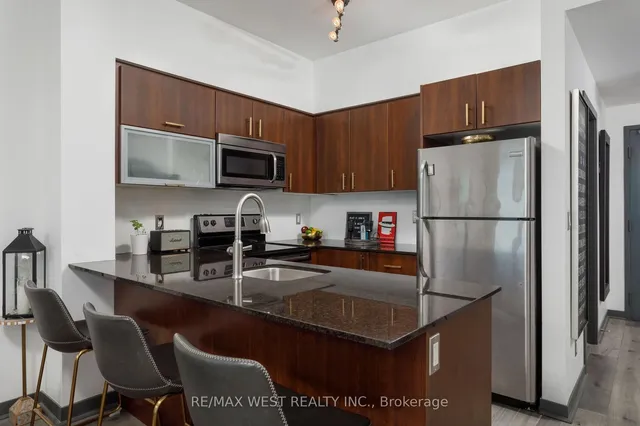 Additional image 11 of 150 East Liberty St Unit 2906