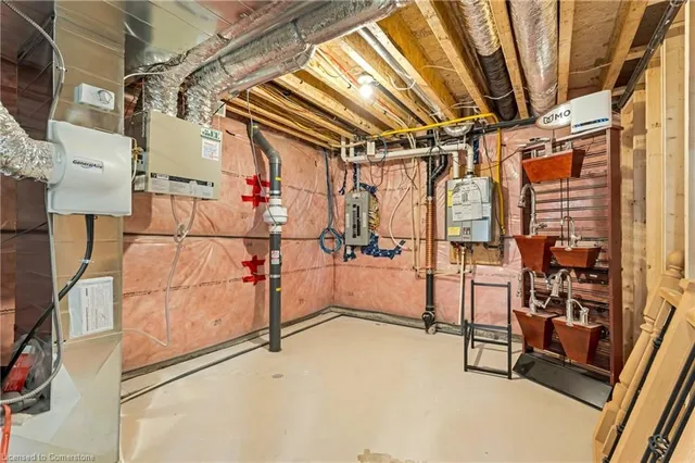 Additional image 47 of 37 Roselawn Ave