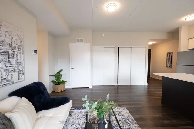 Additional image 17 of 15 Queen St Unit 902