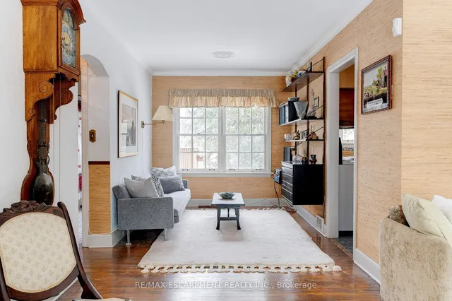 Additional image 10 of 847 FOREST GLEN Ave