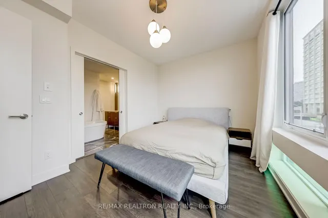 Additional image 38 of 25 Sonic Way