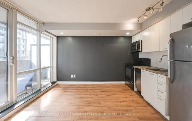 Additional image 19 of 20 Joe Shuster Way Unit 408