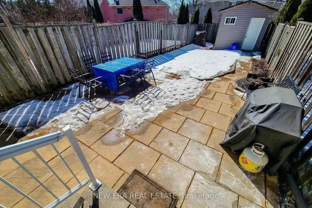 Additional image 7 of 2152 Pelee Blvd
