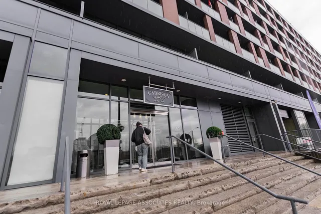 Additional image 2 of 169 Fort York Blvd Unit 920