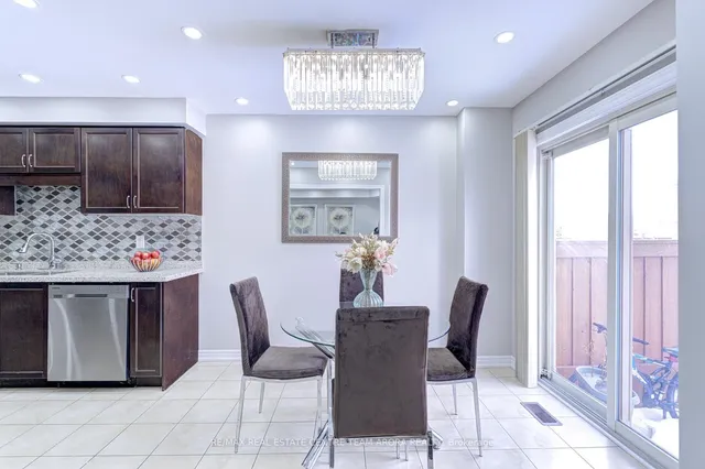 Additional image 15 of 7 Tustin Rd