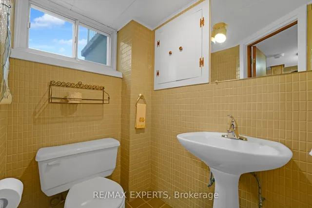 Additional image 39 of 124 Spears St