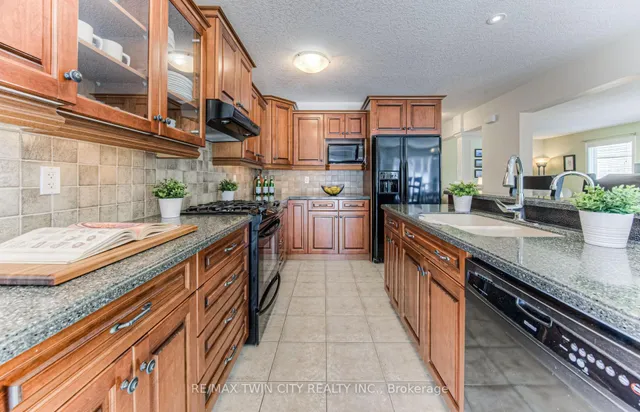 Additional image 16 of 159 Riehm St