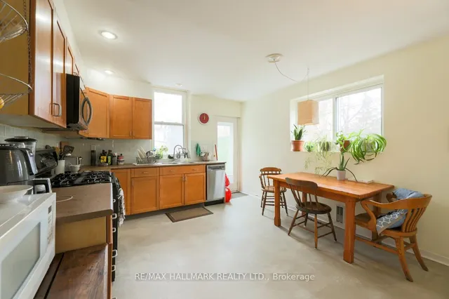 Additional image 12 of 129 Brunswick Ave