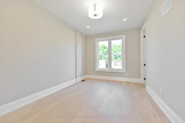 Additional image 30 of 84 Westbourne Ave