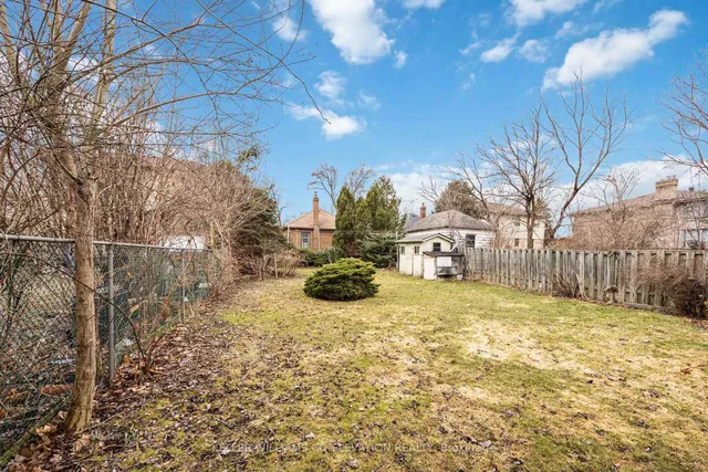 Additional image 38 of 1001 Kipling Ave