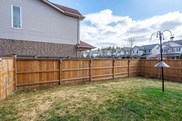 Additional image 24 of 515 Beaumont Cres