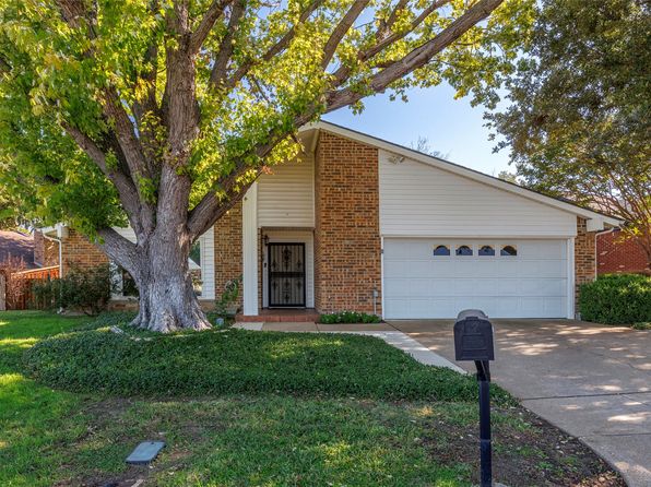 3813 Misty Meadow Dr, Fort Worth, TX 76133